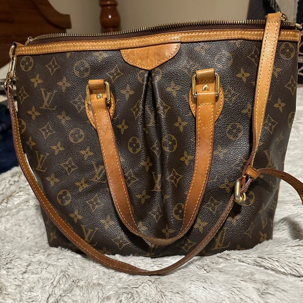 Louis Vuitton authentic